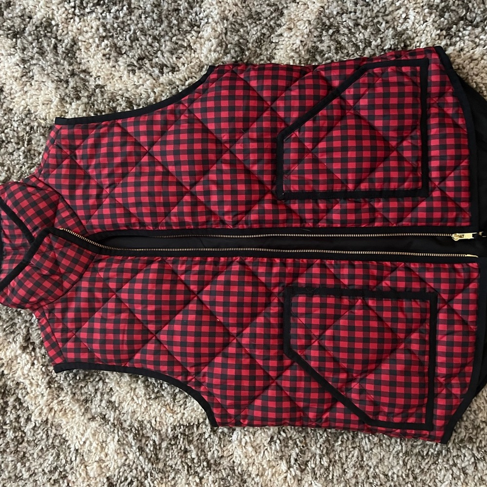 J Crew Factory NWT Red plaid puffer vest